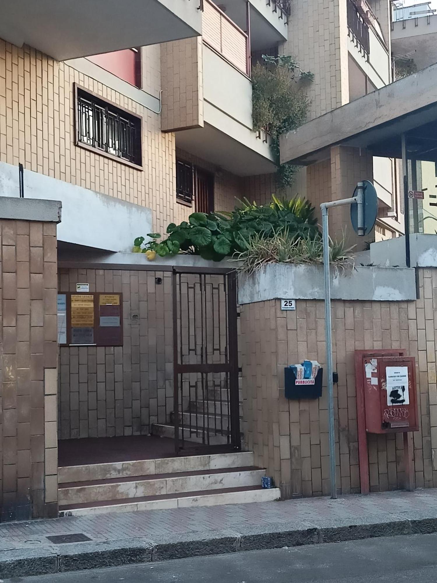 Jitaku Maine Lägenhet Cagliari Exteriör bild